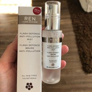 REN Flash Defence Anti-Pollution Mist